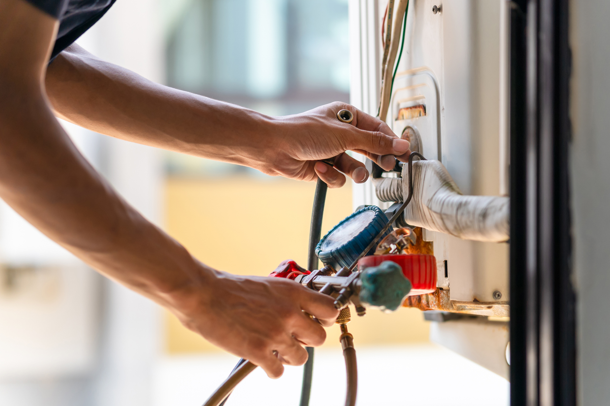 Benefits of Hiring a Local HVAC System Maintenance Company
